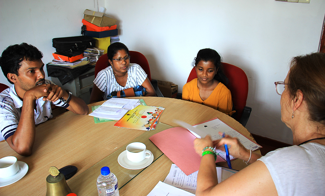 Einzelgespraech-mit-einer-neuen-Bewerberin